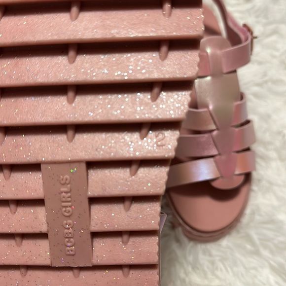 BCBG girls translucent pink/shimmering soles sandals size 2 - Picture 7 of 9